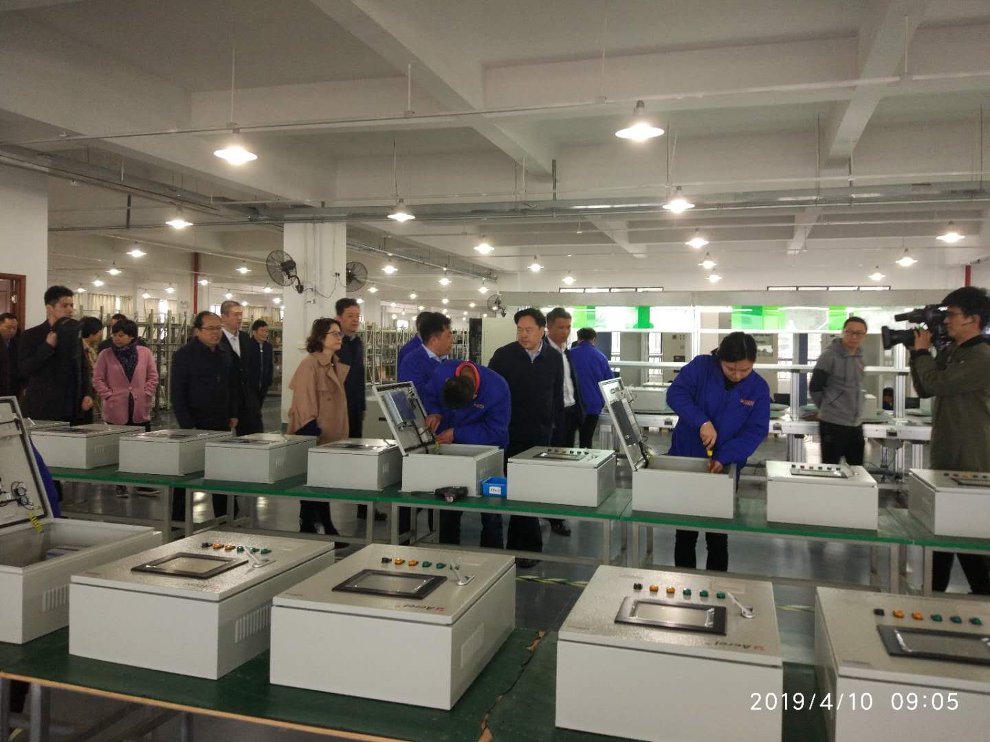 无锡市常委、江阴市委书记陈金虎一行领导来我司参观考察