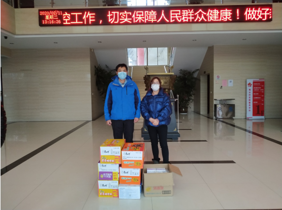 岂曰无衣，与子同裳，疫情防控显担当，爱心捐赠暖人心